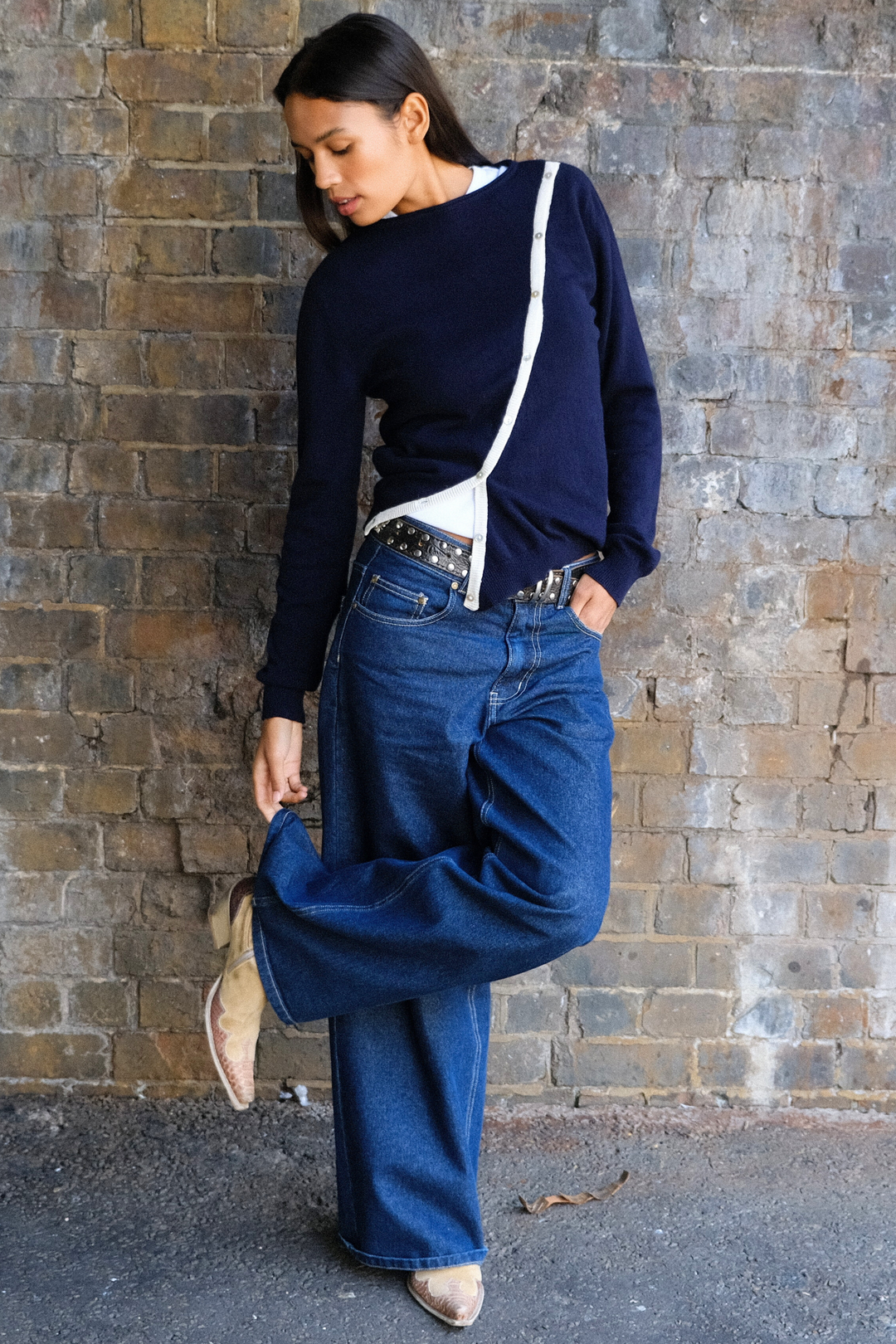 ASYMMETRIC CARDIGAN