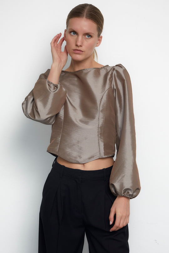 THE EVA TOP