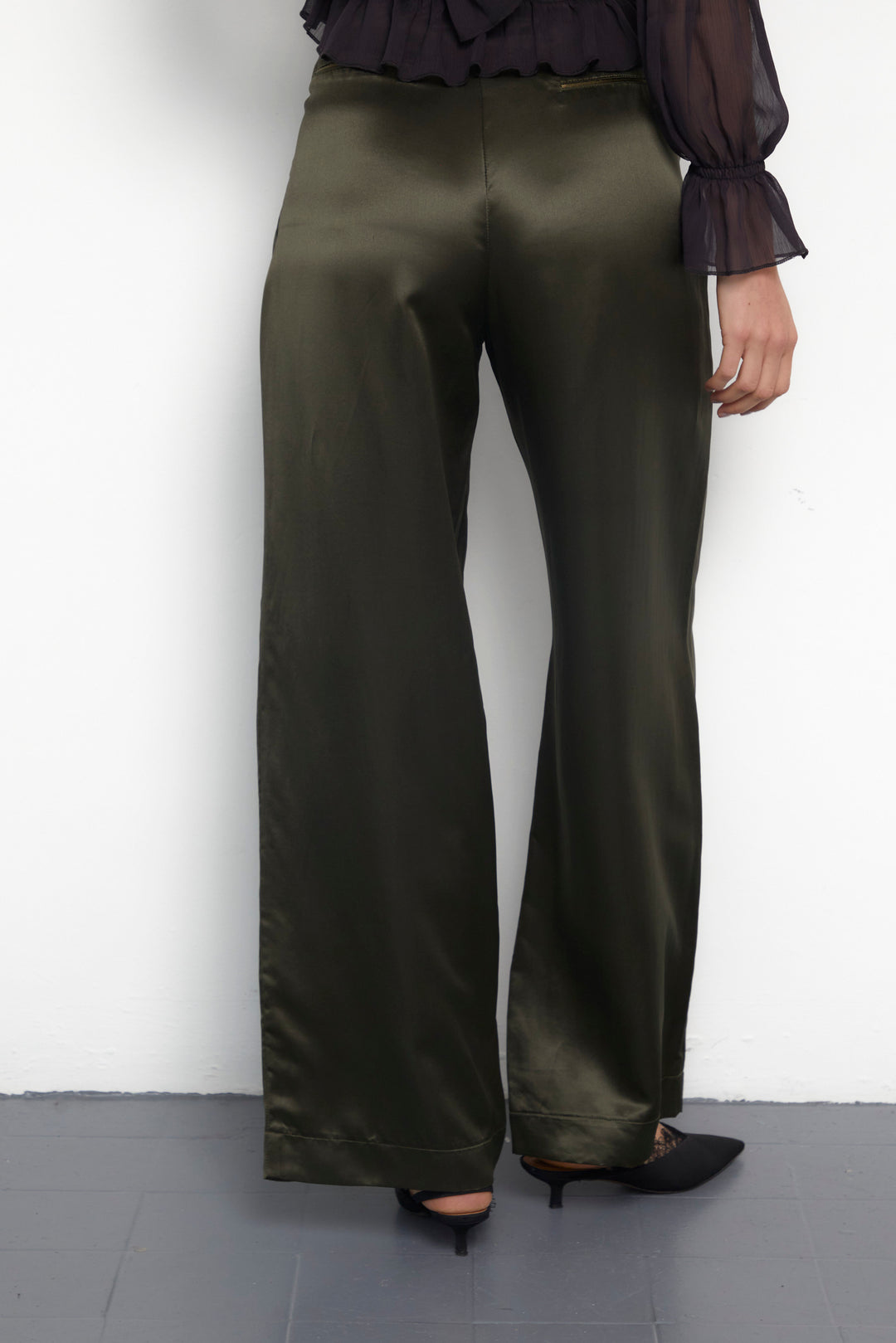 THE NAOMI TROUSERS