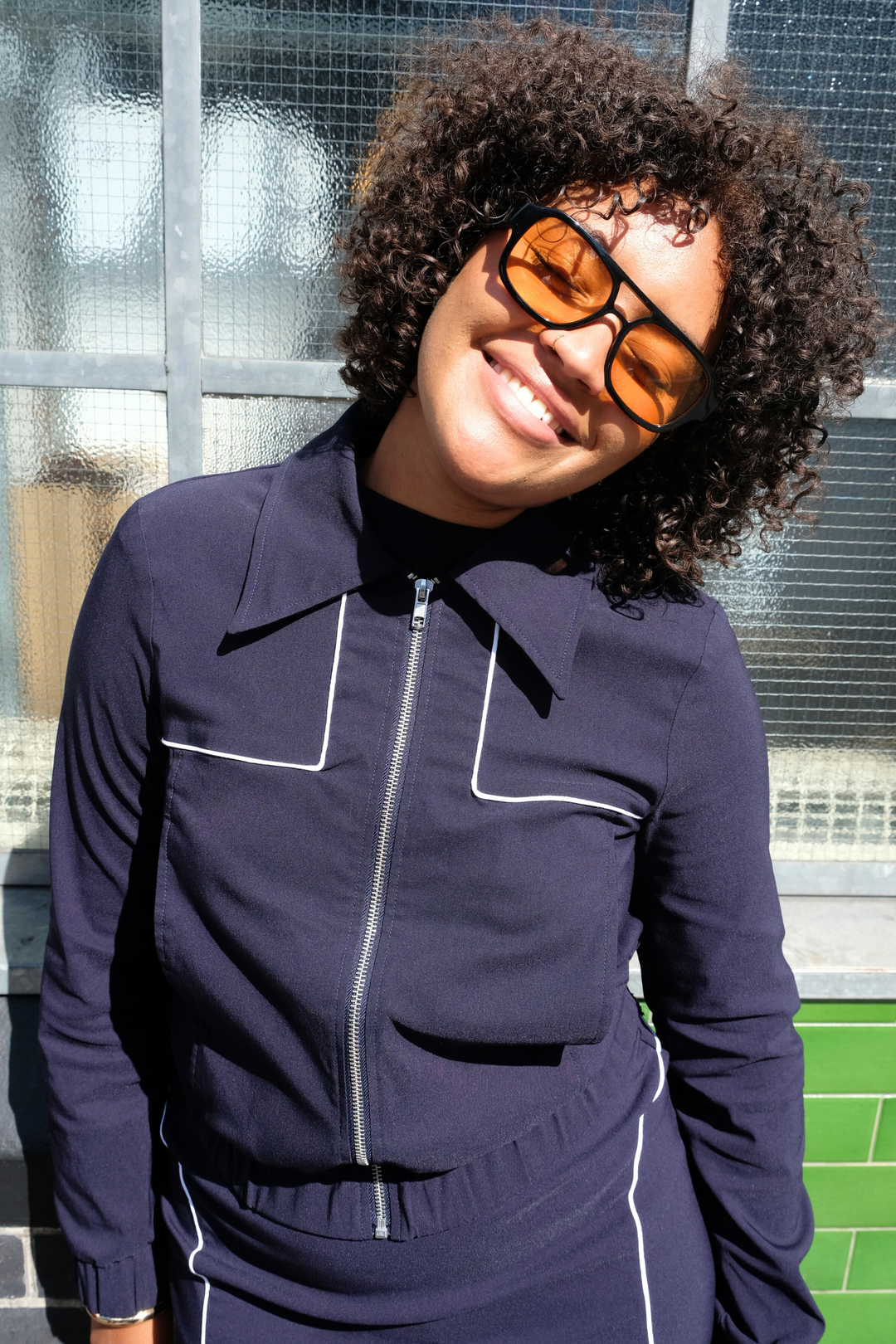 The Connie Set – No Emotions The Connie Set – No Emotions