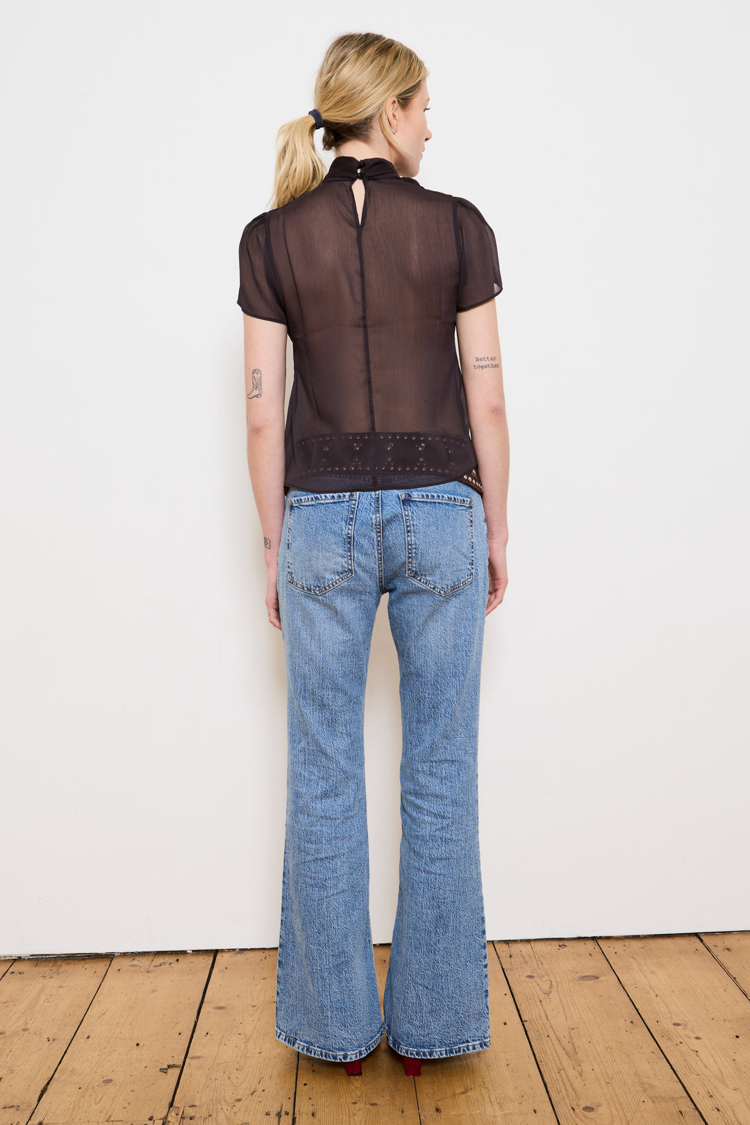 THE MIA TOP